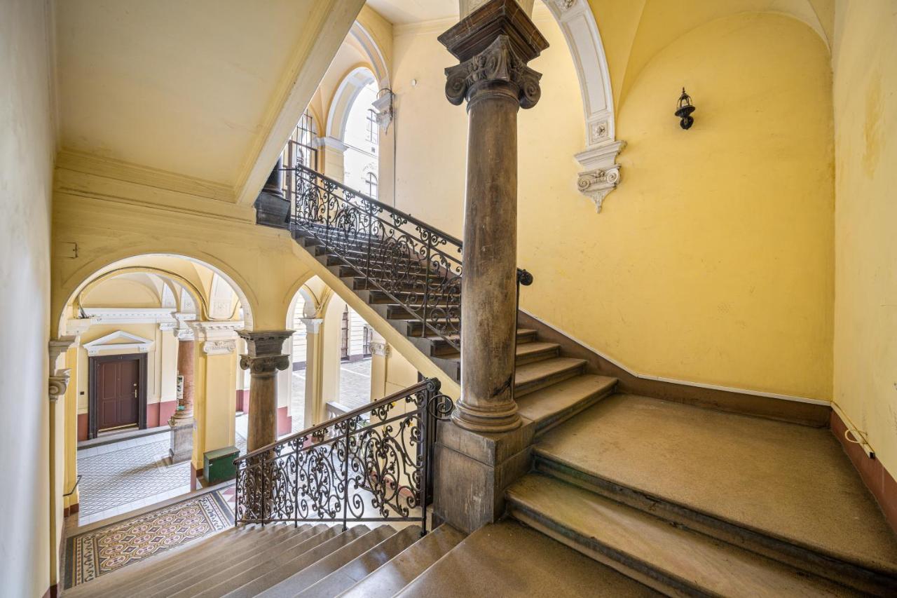 Apartments Next To The Synagogue Будапеща Екстериор снимка